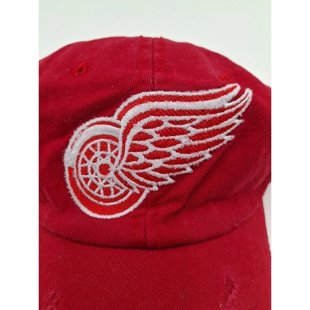 Detroit Red Wings Retro Brand Red Worn Vintage Flexfit Slouch Hat S/M, New